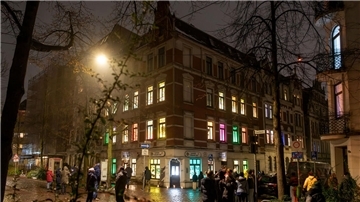 Goethe glow: Leher Haus strahlt mit Lichtkunst ins Quartier