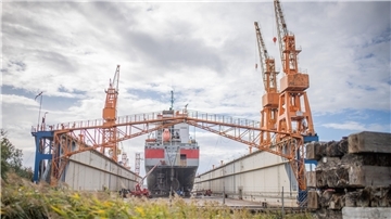 Landeshaushalt als Fiasko: Keine Reserven für Groß-Projekt der Lloyd Werft Schiff im Dock