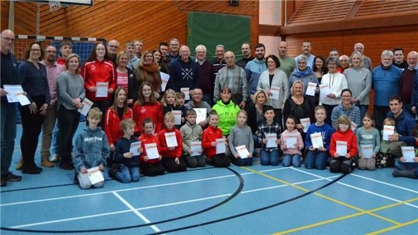 TV Loxstedt verleiht 219 Sportabzeichen und 13 Familienabzeichen
