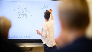 Dass sich Schüler engagiert am Unterricht beteiligen, ist erwünscht. Doch es gibt zunehmend Kinder, die ein problematisches Verhalten an den Tag legen.  