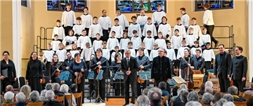 Knabenchor begeistert bei Bach-Konzert in der Großen Kirche
