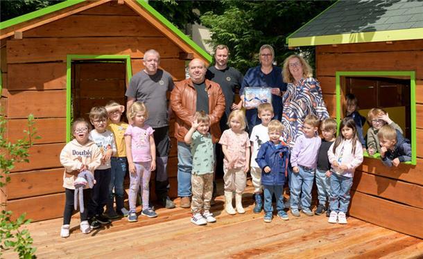 Spielhäuser Kindergarten Freude
