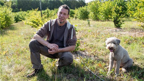 Der Trüffelbauer und sein Hund