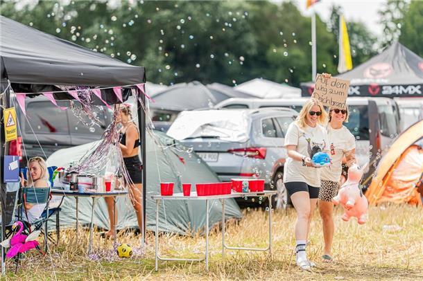 Deichbrand 2024: Das sind die schönsten Bilder vom Festival-Freitag