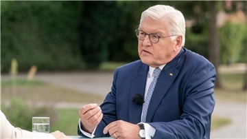 Kommentar: Stürmische Zeiten - der Bundespräsident ist jetzt gefragt