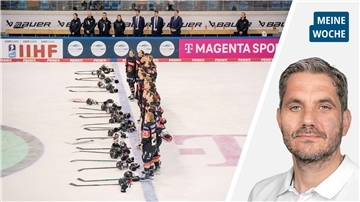 Eishockeyspielerinnen in der Eisarena Bremerhaven.