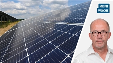 Blick auf einen Solarpark. Zu dem umstrittenen Projekt in Enjebuhr bei Abbehausen steht jetzt die Entscheidung an. 