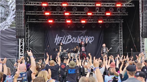 Eine Bühne beim Rockhouse-Festival