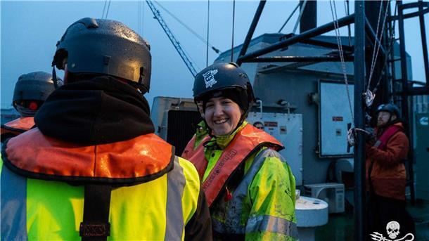 Bilder von Tines erster Übung mit den Schlauchbooten. Sea Shepard Frankreich arbeitet eng mit Neptune’s Pirates zusammen und stellt den Fotografen.