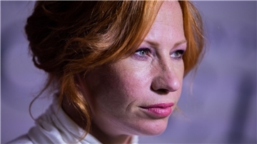 Birgit Minichmayr bekommt als Erste den Shakespeare-Preis verlieren.