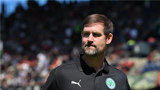 Später Ausgleich: Fürth auch nach Trainerwechsel sieglos Bis April noch Co-Trainer in Hannover, jetzt zurück bei der SpVgg Greuther Fürth: Trainer Thomas Kleine.