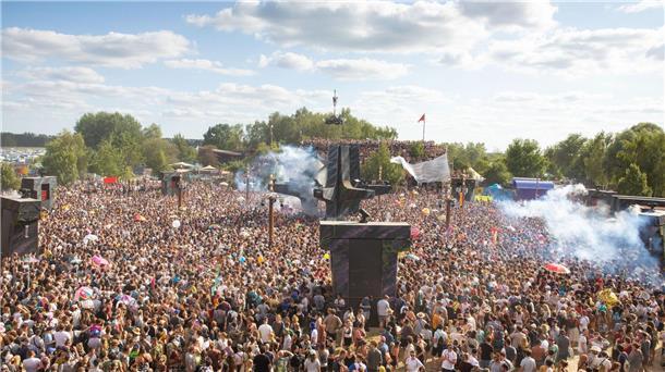 Fusion-Festival warnt vor Ecstasy-Pille „Blue Punisher“ Bis zu 70.000 Gäste werden bei der diesjährigen Fusion erwartet (Archivbild).