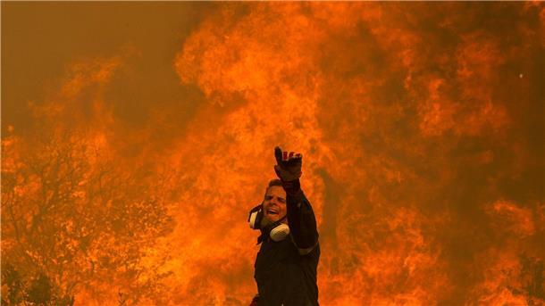 Wie sich Südeuropa gegen Waldbrände wappnet Bislang gibt es in Griechenland rund 14.100 Feuerwehrleute. Auch Privatleute bereiten sich auf den Kampf gegen die Brände vor.