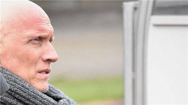 Björn Böning sieht in die Ferne - und muss mit dem OSC die Titelträume begraben.