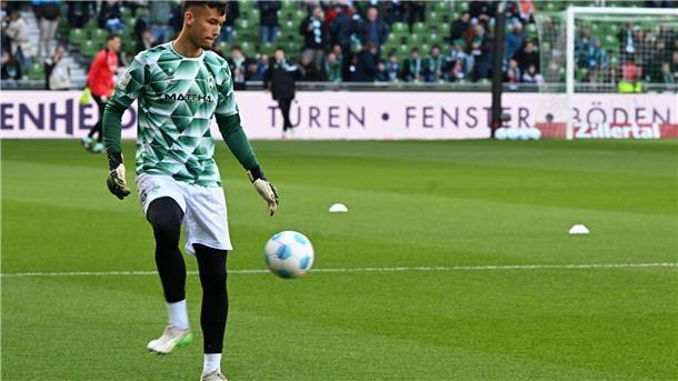 Werder verlängert Vertrag mit Torwart-Talent Backhaus Bleibt bei Werder Bremen: Towart Mio Backhaus.