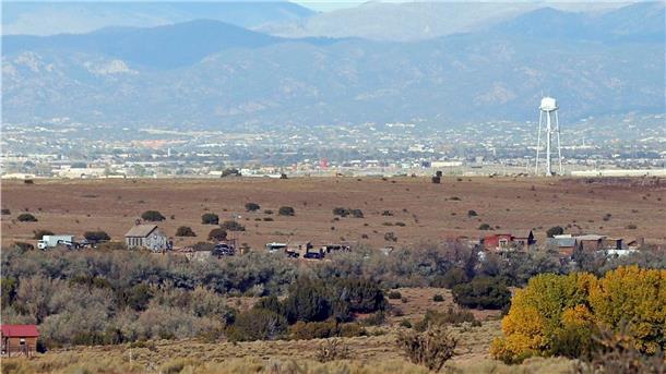 Blick auf die Bonanza Creek Ranch in der Nähe von Santa Fe, Tatort des tragischen Unfalls am Filmset mit US-Schauspieler Alec Baldwin.