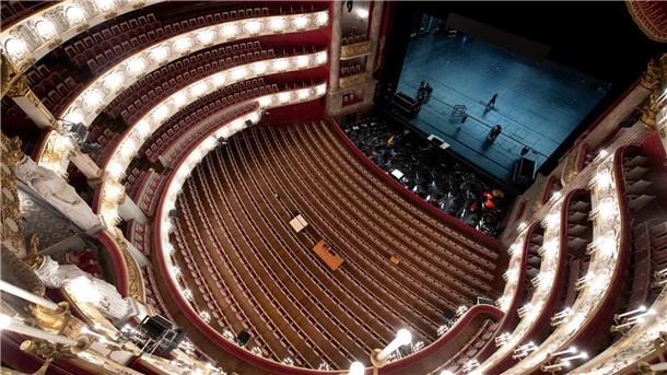 Die großen Sommerfestspiele im Überblick Blick in den Innenraum der Bayerischen Staatsoper in München. (Archivbild)