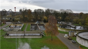 Blick vom Klärwerksturm auf die Nordenhamer Kläranlage, die sich nach wie vor im Eigentum der Stadt befindet.