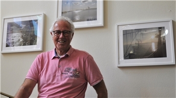 Blicke auf Brake von der Fähre aus hat Lutz Ackermann fotografisch festgehalten.
