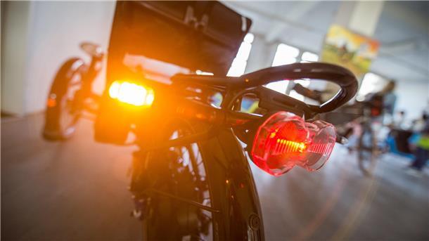 Blinker am Fahrrad sollen zeigen, wo es langgeht.
