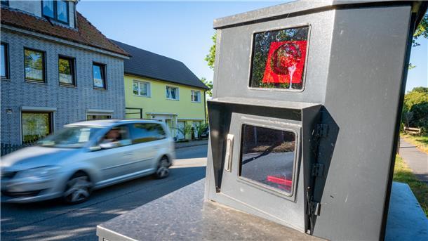 Die Semistation "Bernd" wird vom Landkreis Cuxhaven eingesetzt, um Temposünder zu überführen. 