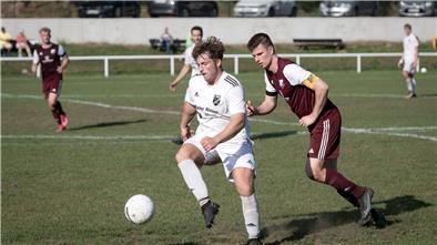 Bokels Simon Friese (links) und Berendt Knoop vom TSV Stotel haben in der anstehenden Bezirksliga-Saison einstellige Tabellenplätze zu verteidigen.