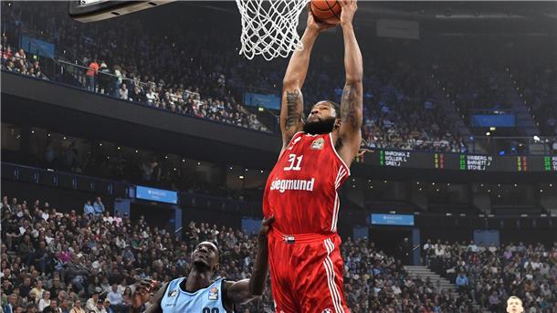 Basketball-Meister dominiert Pokalsieger in den Playoffs Booker ist ein Schlüsselspieler der Münchner.