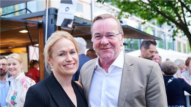 Boris Pistorius und Julia Schwanholz haben sich zwischen den Jahren das Jawort gegeben.