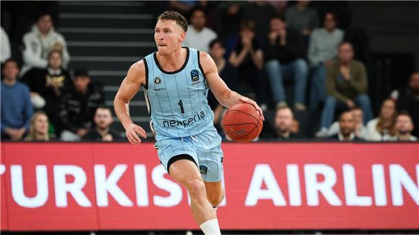 Hamburger Basketballer vergeben klaren Sieg gegen Göttingen Brae Ivey von den Hamburg Towers in Aktion.