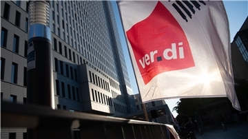 Branchen, die gewerkschaftlich organisiert sind, bekommen seltener Niedriglöhne. Tarifverträge wirken dem entgegen, sagt eine Fachfrau der Arbeitnehmerkammer Bremen.