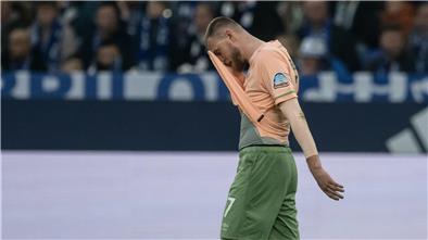 Bremens Marvin Ducksch verlässt enttäuscht das Spielfeld.
