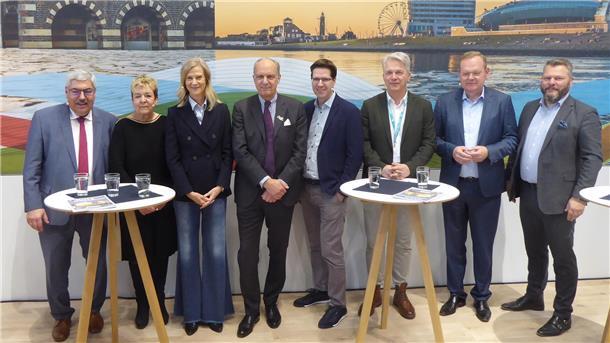 Die Teilnehmer des Kreuzfahrt-Podiums auf der diesjährigen Tourismusmesse ITB