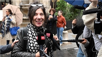 Brigitte Giraud erhält den Literaturpreis Prix Goncourt für „Vivre vite“.