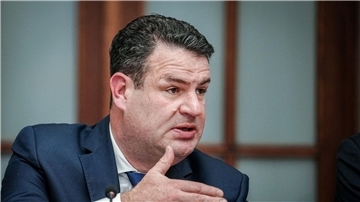 Bundesarbeitsminister Hubertus Heil hat der Bundesregierung vorgeschlagen, Sanktionen für Bürgergeld-Empfänger zu verschärfen, die immer wieder zumutbare Arbeitsangebote ablehnen.