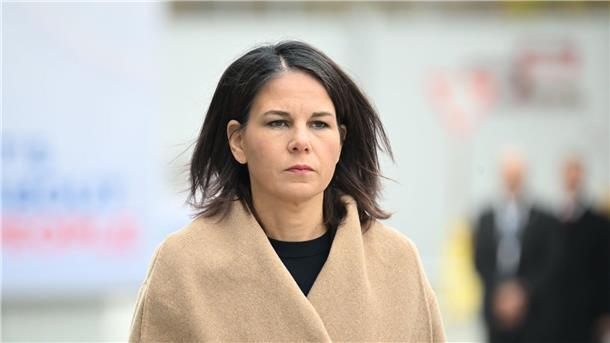 Baerbock: Lassen Zerstörung der OSZE durch Russland nicht zu Bundesaußenministerin Annalena Baerbock beim Treffen des 30. Ministerrats der Organisation für Sicherheit und Zusammenarbeit in Europa.