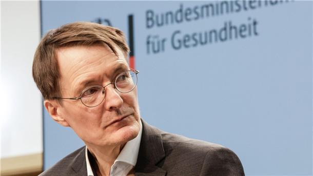 Bundesgesundheitsminister Karl Lauterbach rechnet bereits in diesem Jahr mit Erleichterungen für Ärzte und Patienten.