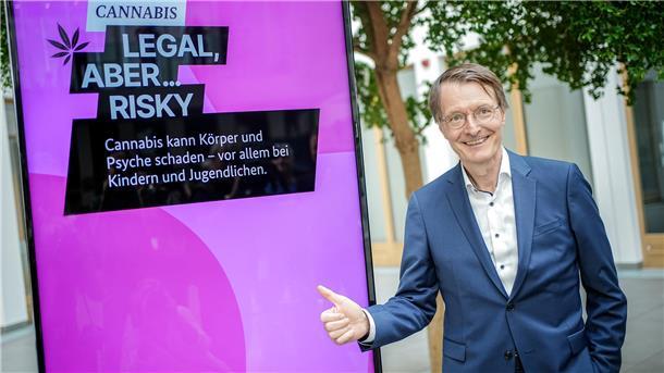 Bundesgesundheitsminister Karl Lauterbach spricht im Interview über die Cannabis-Reform.