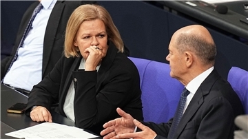 Bundesinnenministerin Nancy Faeser (SPD) sagt: Es würde ins Bild passen, dass hier eine russische Einflussoperation vorliegt.