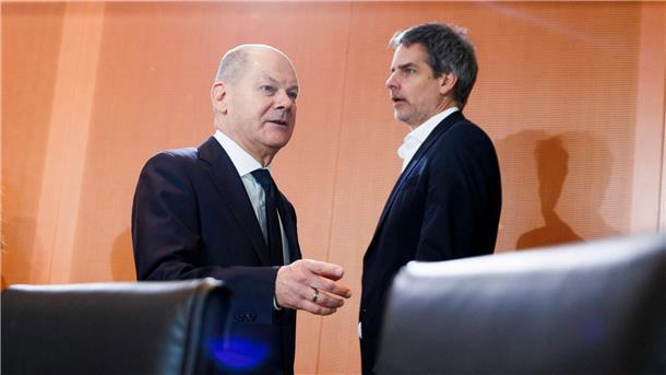 „Weiße Flagge“: Scholz „nicht der Meinung des Papstes“ Bundeskanzler Olaf Scholz hat sich zur Papst-Interview geäußert.