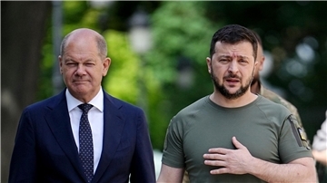 Bundeskanzler Olaf Scholz ist im Juni in die Ukraine gereist und hat den ukrainischen Präsidenten Wolodymyr Selenskyj getroffen.
