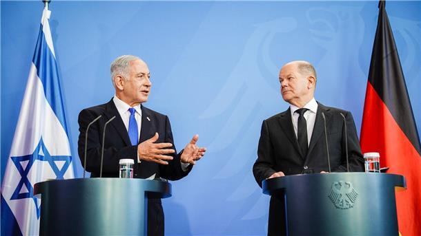 Scholz besorgt über Netanjahus Justizreform Bundeskanzler Olaf Scholz (r) empfängt Israels Ministerpräsidenten Benjamin Netanjahu in Berlin.