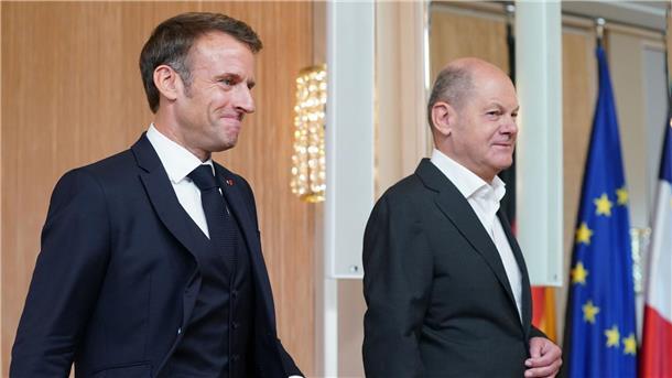 Bundeskanzler Olaf Scholz (r) und Frankreichs Staatspräsident Emmanuel Macron in Hamburg.