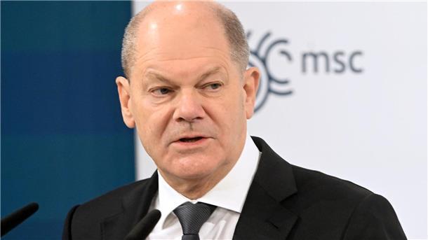 Scholz warnt: Beistandsgarantie nicht relativieren Bundeskanzler Olaf Scholz (SPD) spricht während der 60. Münchner Sicherheitskonferenz).
