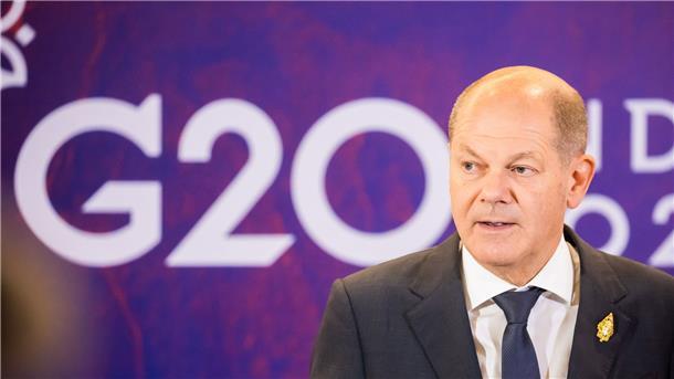 Russland gerät auch beim G20-Treffen unter Druck Bundeskanzler Olaf Scholz spricht beim G20-Gipfel bei einer Pressekonferenz.