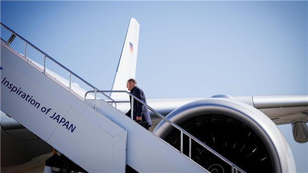 Bilder des Tages Bundeskanzler Olaf Scholz tritt am Tag nach den ersten deutsch-japanischen Regierungskonsultationen in Tokio die Rückreise nach Berlin an.