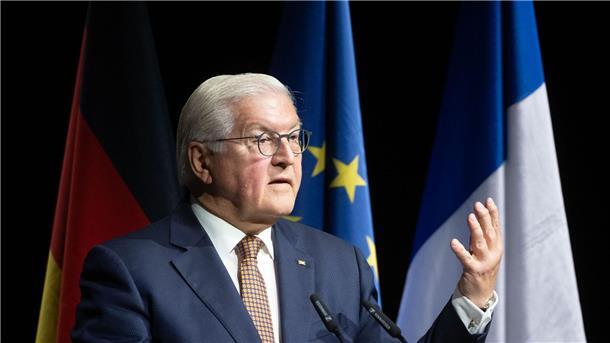 Festakt zu deutsch-französischer Freundschaft in Ludwigsburg Bundespräsident Frank-Walter Steinmeier spricht bei den Feierlichkeiten zum 75-jährigen Bestehen des Deutsch-Französischen Instituts in Ludwigsburg.