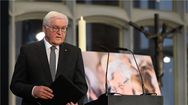 Bundespräsident Frank-Walter Steinmeier spricht bei der Gedenkfeier zum fünften Todestag von Walter Lübcke.