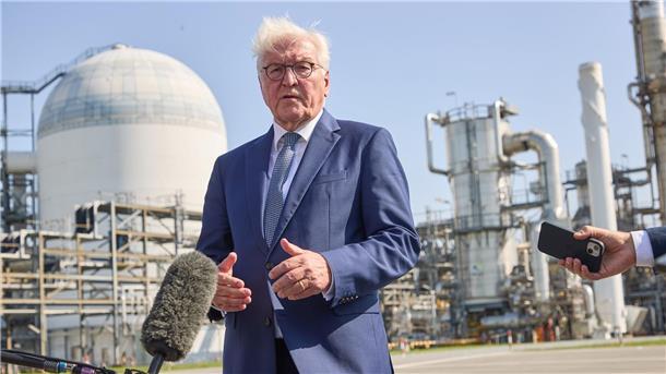 Steinmeier: Industrielle Stärke Deutschlands bewahren Bundespräsident Steinmeier mahnt den Erhalt der industriellen Stärke Deutschlands auf dem Weg zur Klimaneutralität an.