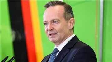 Bundesverkehrsminister Volker Wissing (FDP) hat den Ländern bei seinen Plänen für deutsche Autobahnen eine Frist gesetzt - und könnte ausgebremst werden.