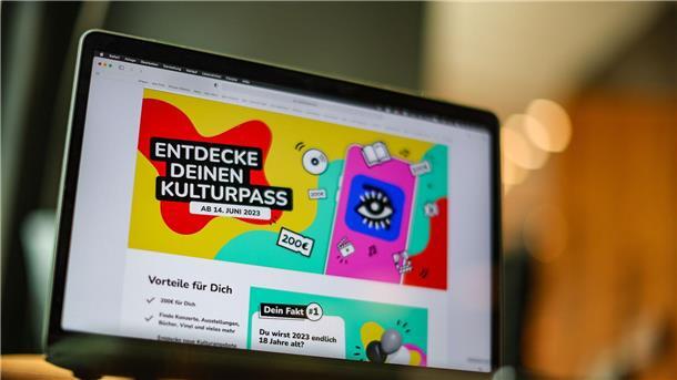 200 Euro Kultur-Taschengeld für 18-Jährige Bundesweit haben sich rund 4900 Kulturanbieter mit etwa 1,6 Millionen verschiedenen Angeboten angemeldet.